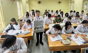 Siết dùng điện thoại, học sinh vận động nhiều hơn